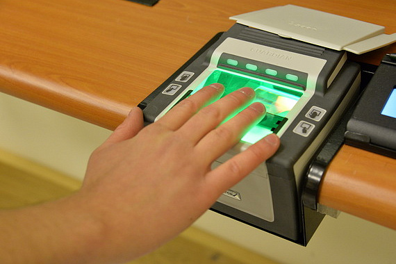 Президент подписал указ об использовании биометрии