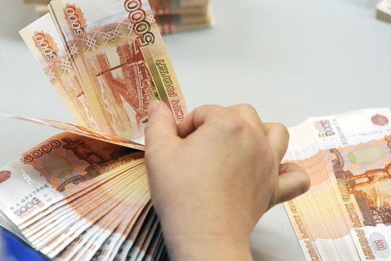 Сколько нужно для достойной жизни в России