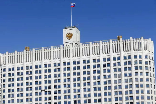 МРОТ в 2027 году вырастет на 6,8%