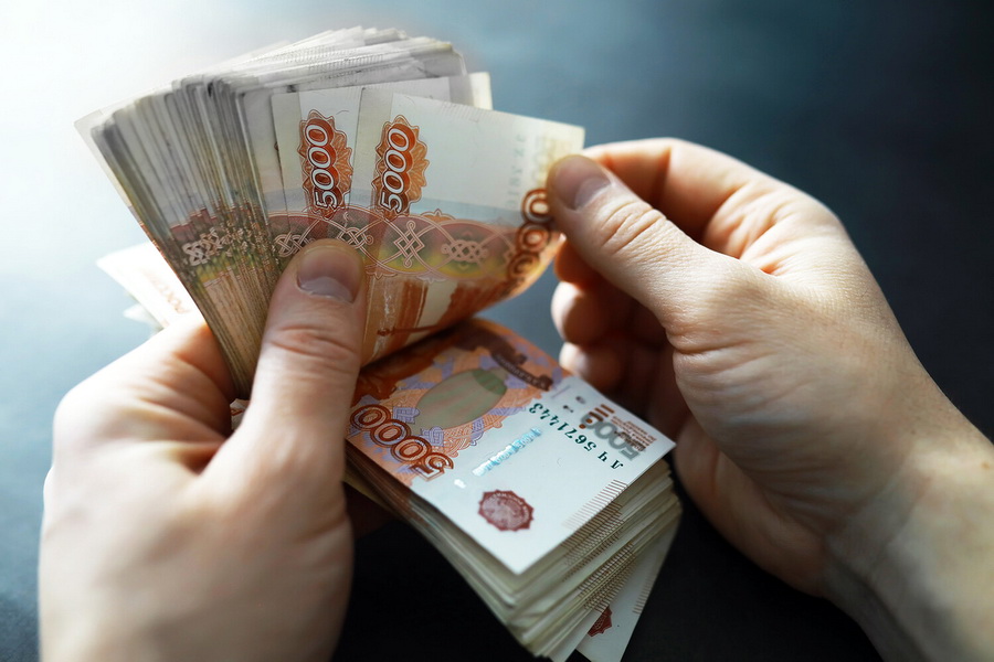 Сколько наличных на руках у россиян
