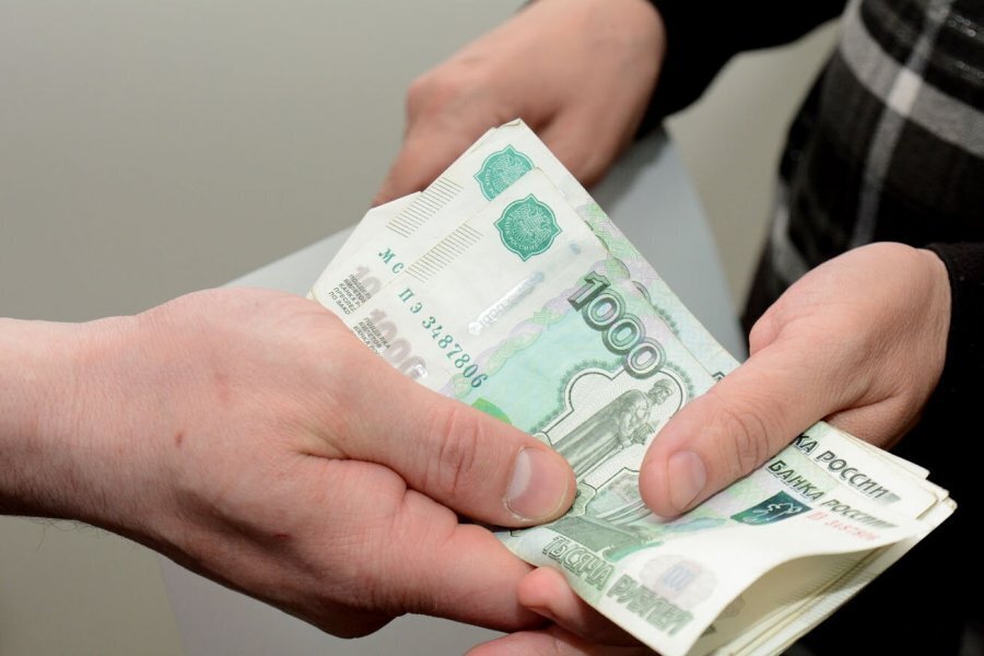 Сколько россиян помогают родителям финансово
