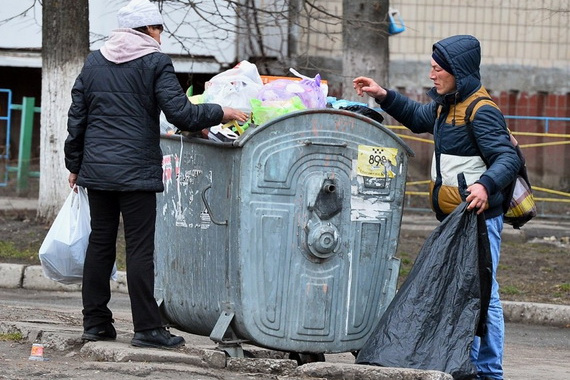 Счетная палата предлагает помогать всем бедным