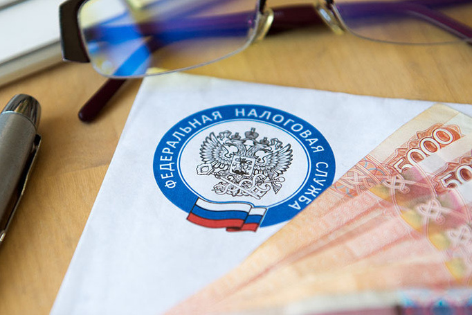 Долги россиян и бизнеса по налогам побили рекорды